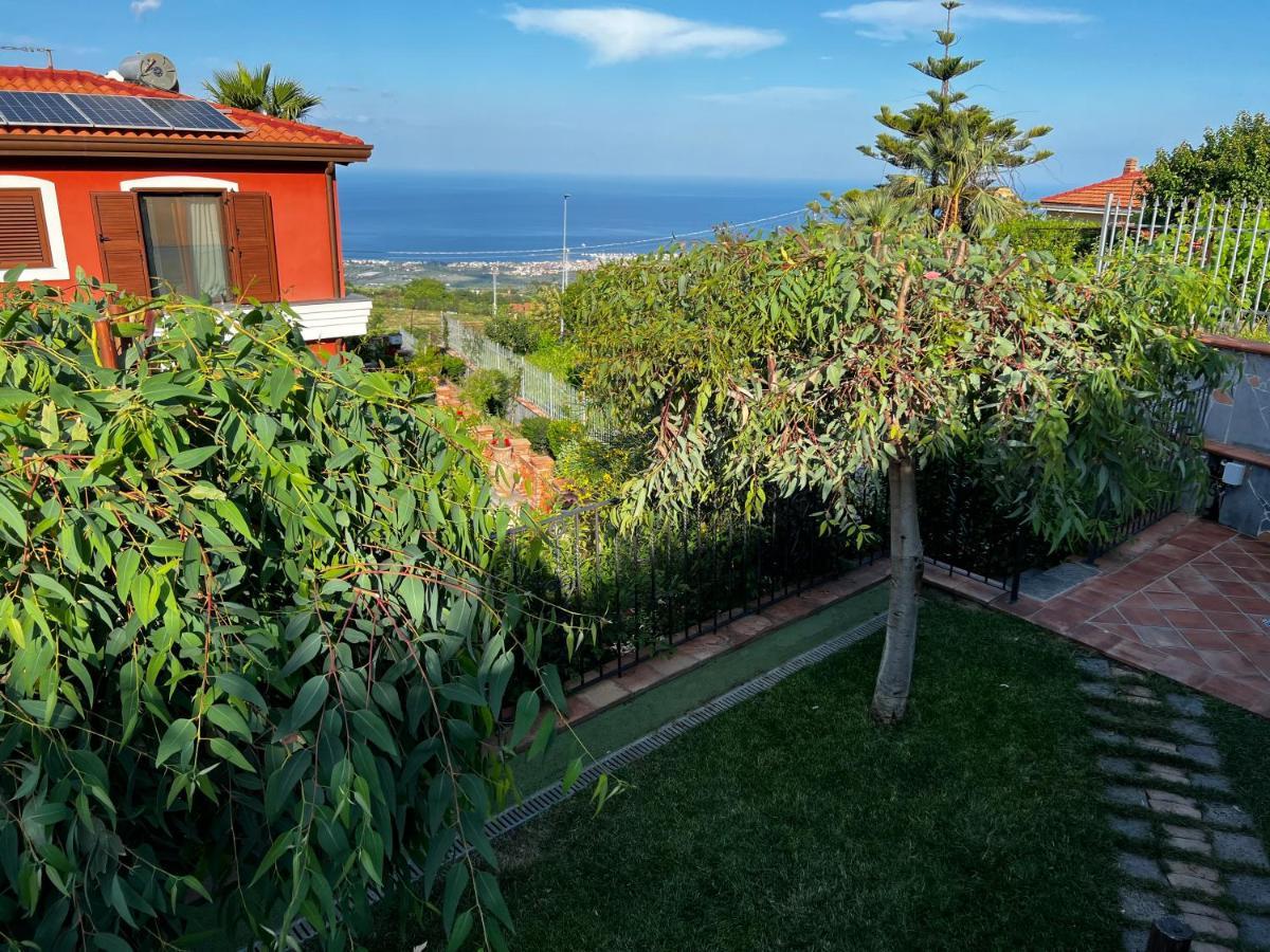 Etna Sunshine Rent Rooms Puntalazzo Bagian luar foto