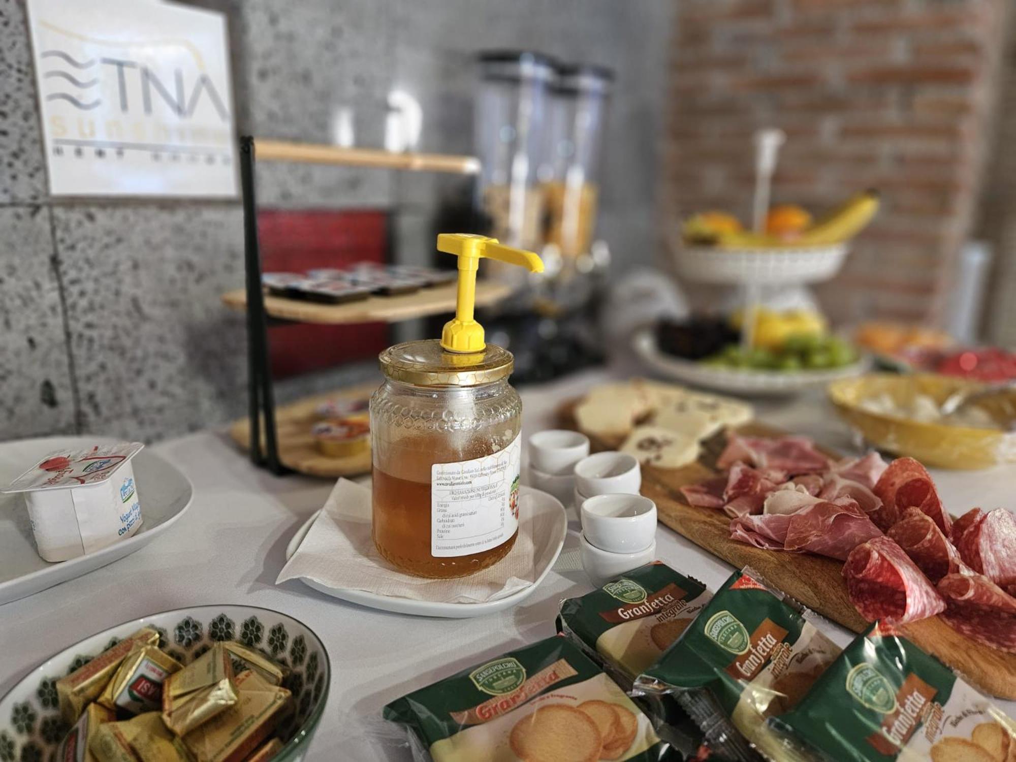 Etna Sunshine Rent Rooms Puntalazzo Bagian luar foto